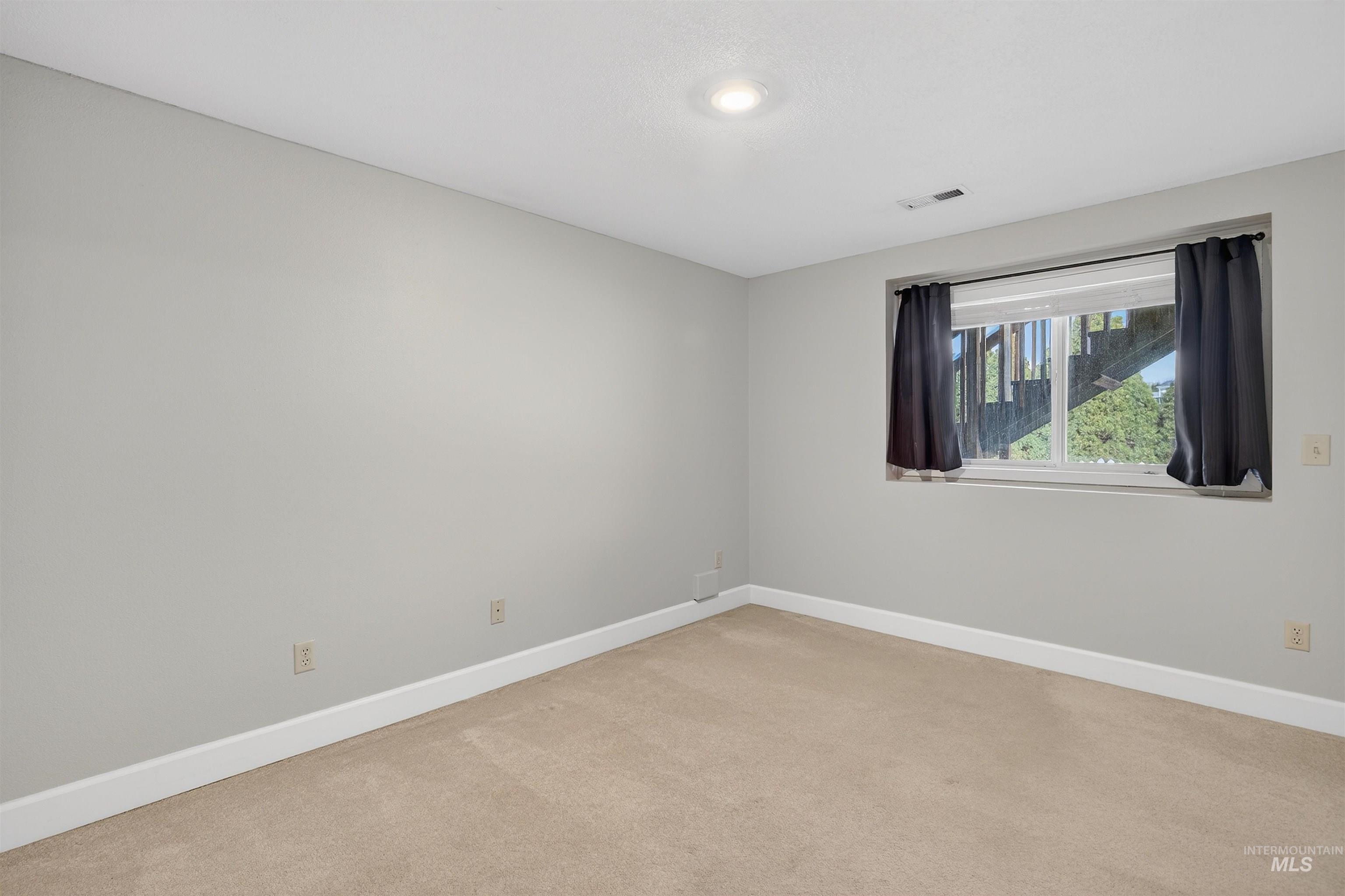 2901 Knollcrest Drive Property Photo 27