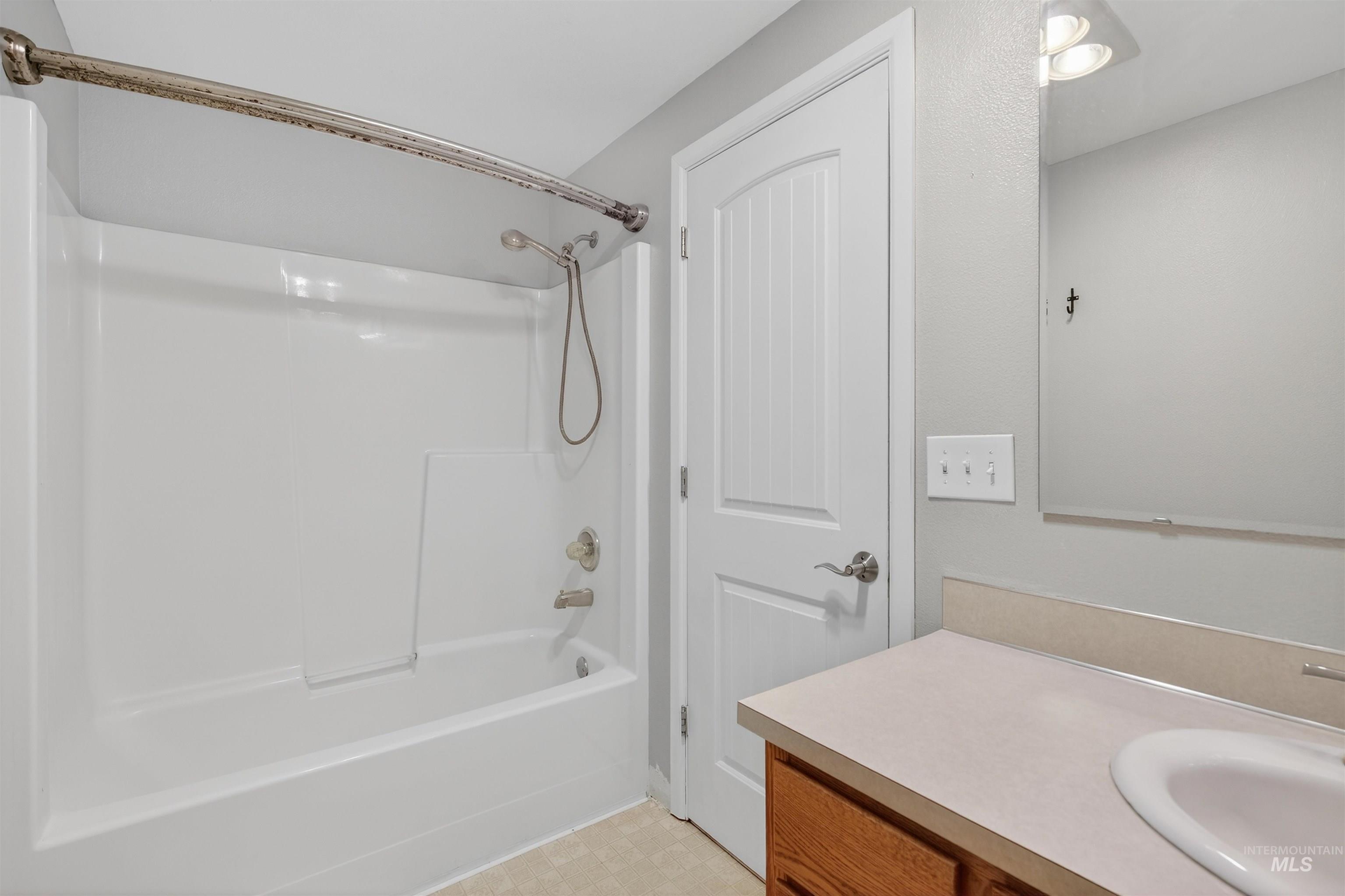 2901 Knollcrest Drive Property Photo 29