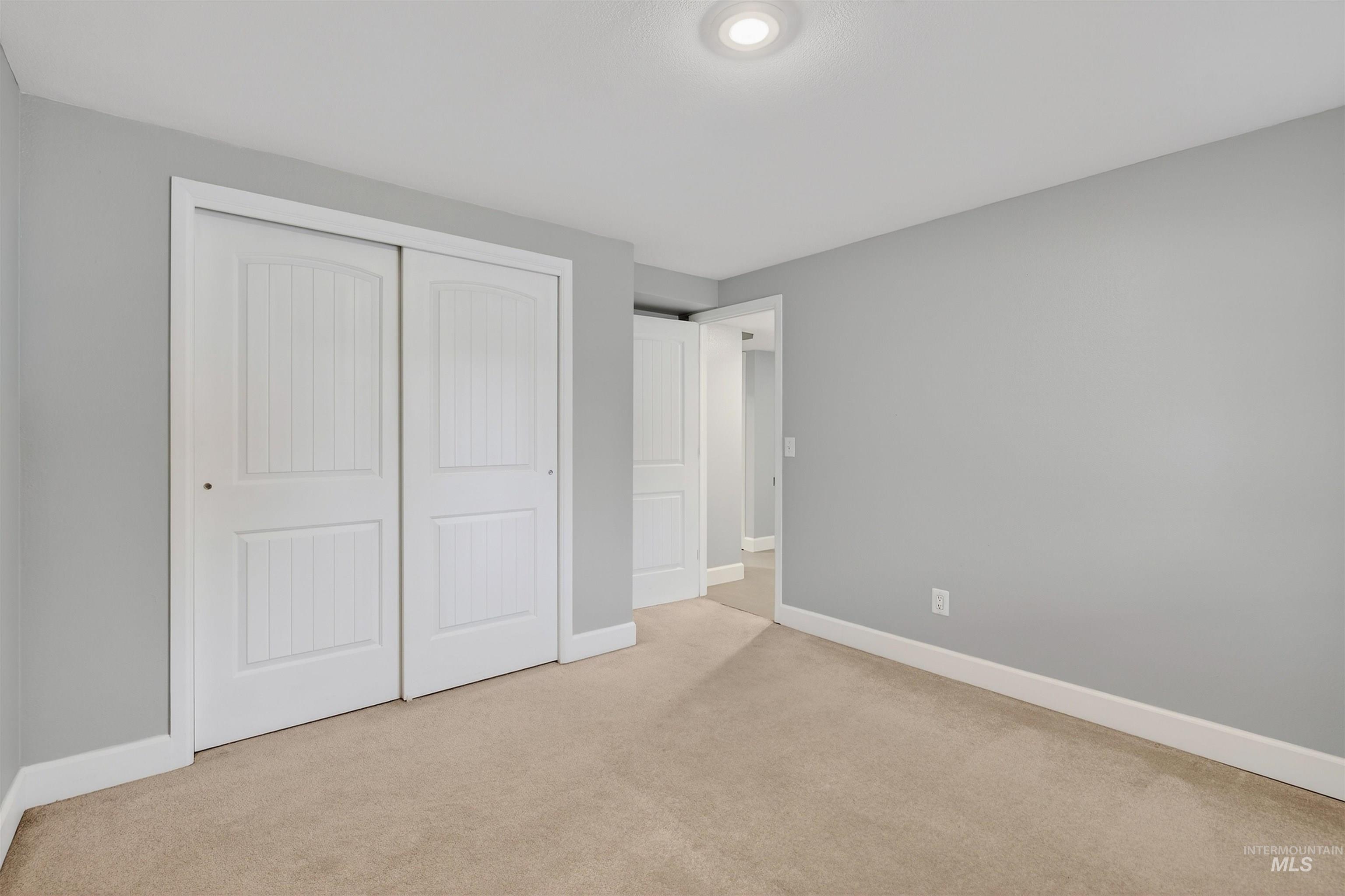 2901 Knollcrest Drive Property Photo 31