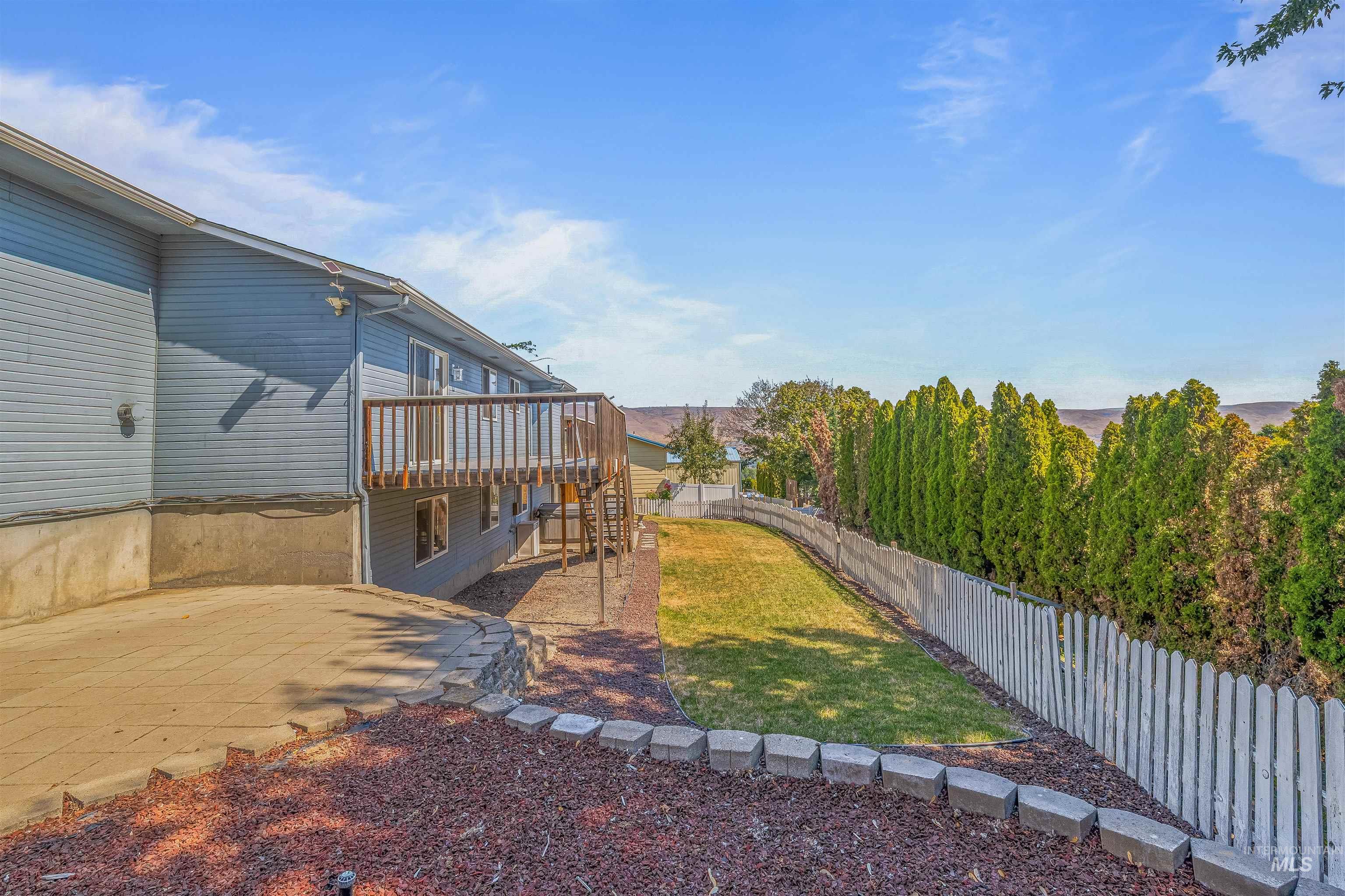 2901 Knollcrest Drive Property Photo 40