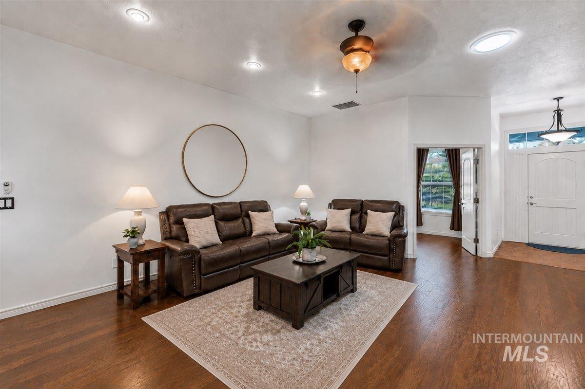 3471 E Beamer Court Property Photo 8