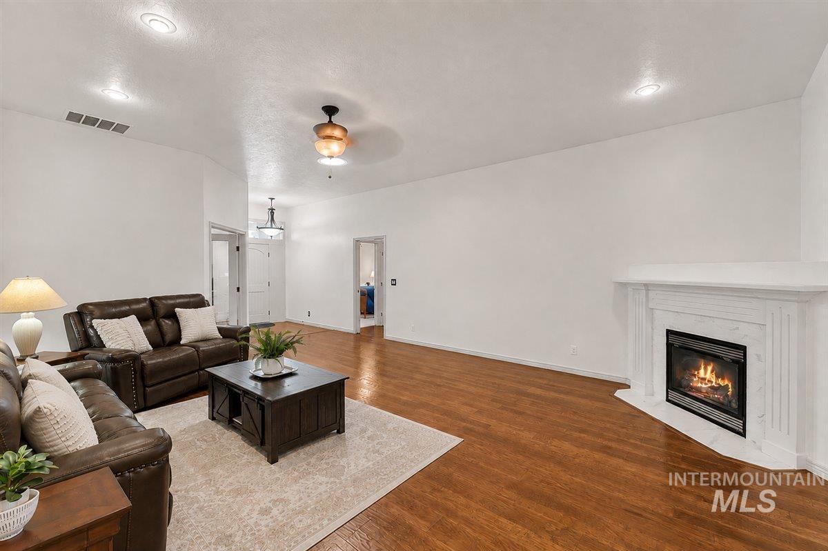 3471 E Beamer Court Property Photo 9