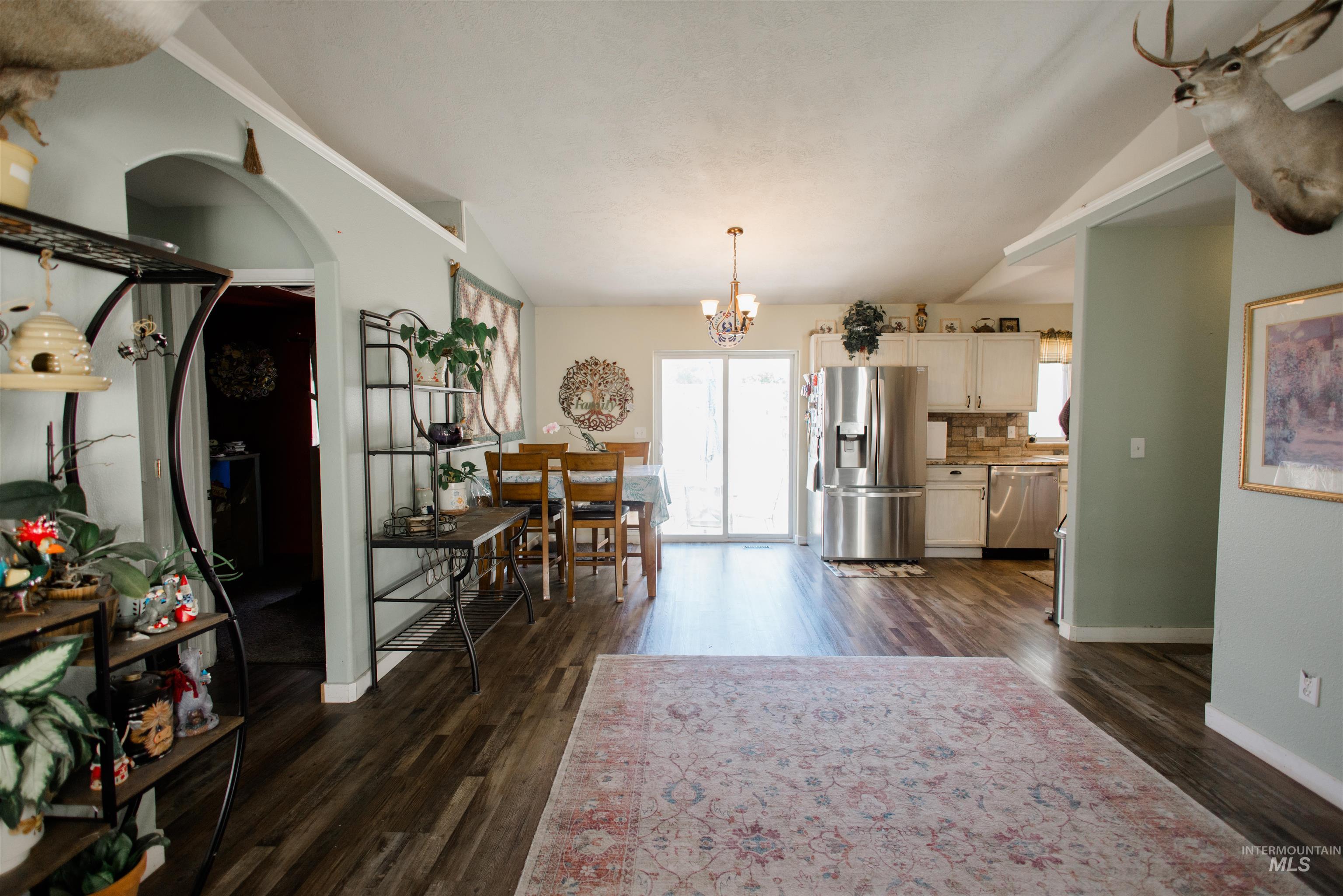 1760 Peregrine Drive Property Photo 12