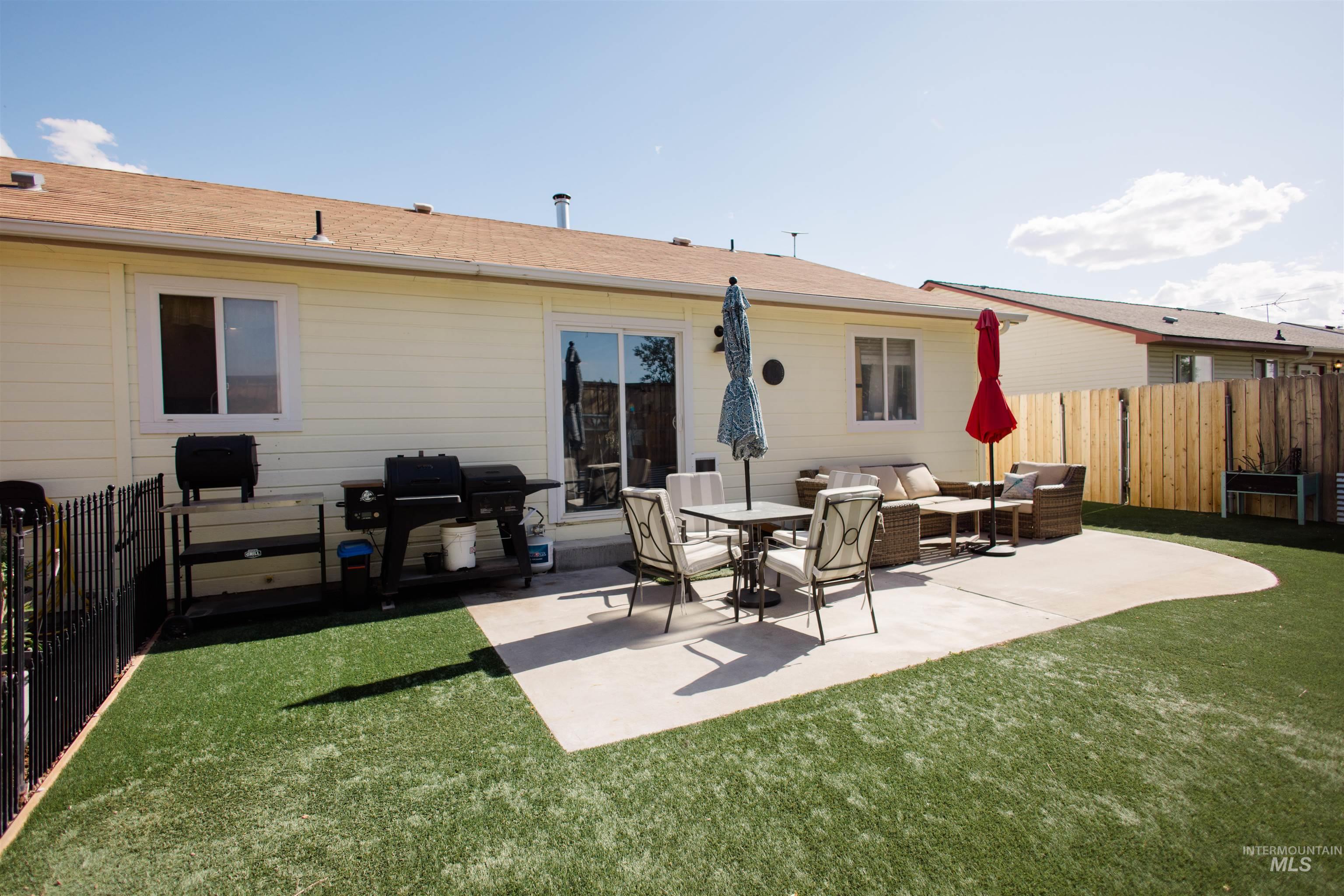 1760 Peregrine Drive Property Photo 34