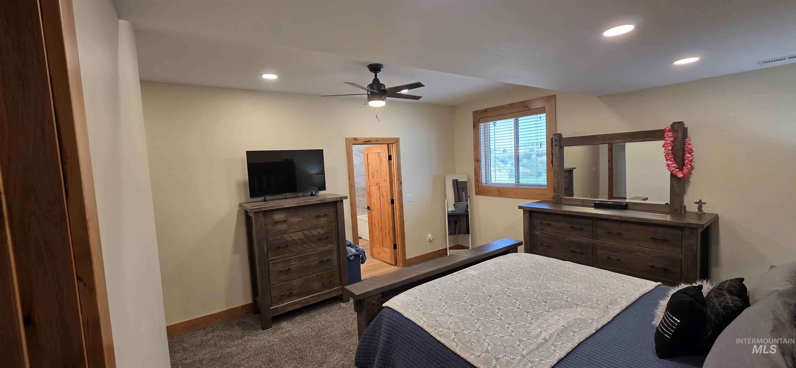 305 Snake River Drive Property Photo 21