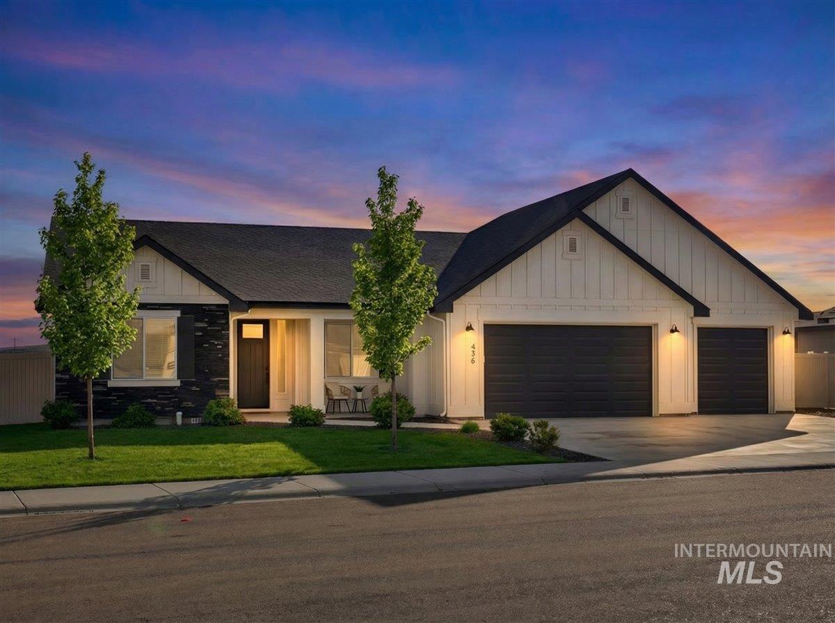 436 October Sky St Property Photo 1