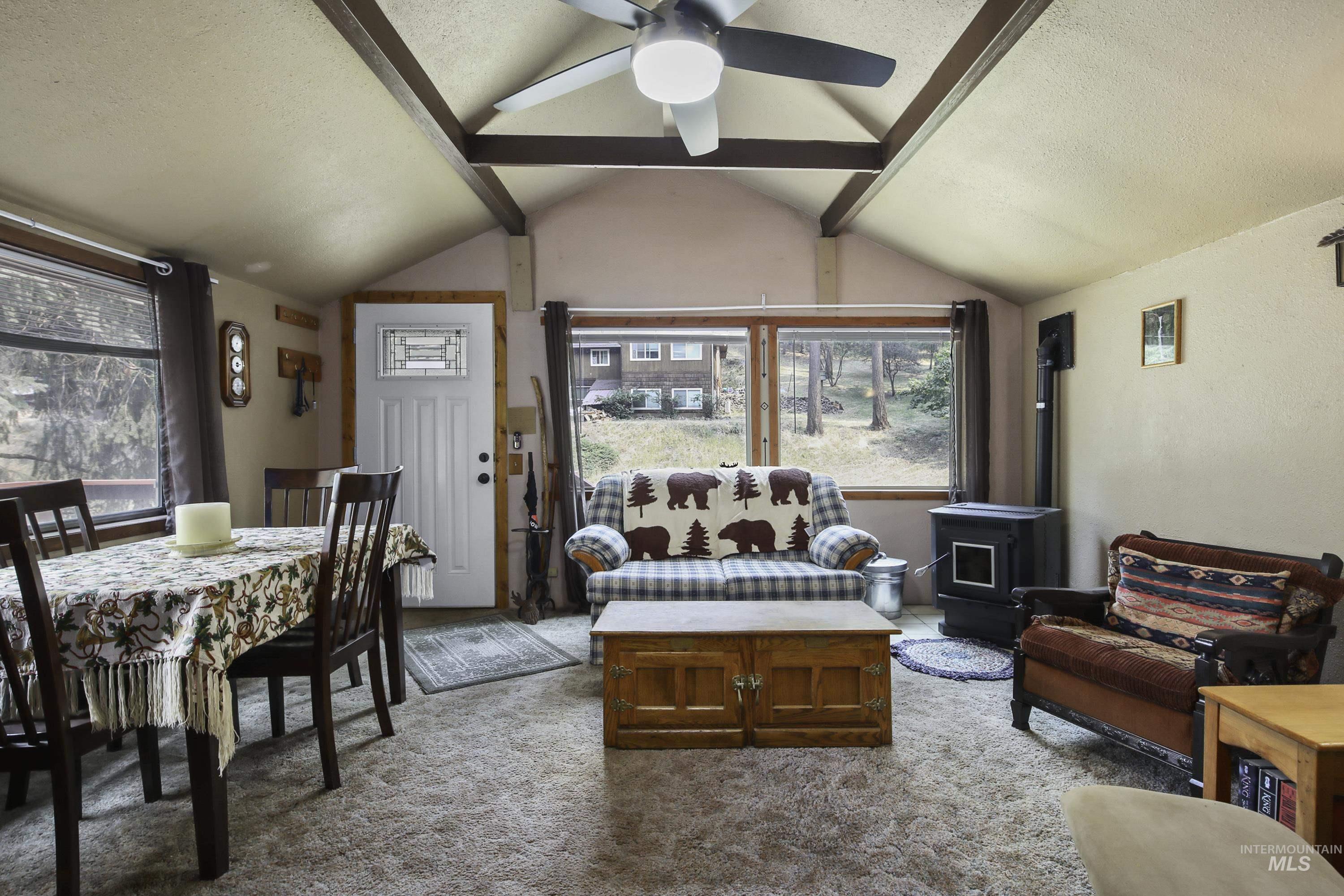 39878 Waha Glen Road Property Photo 4