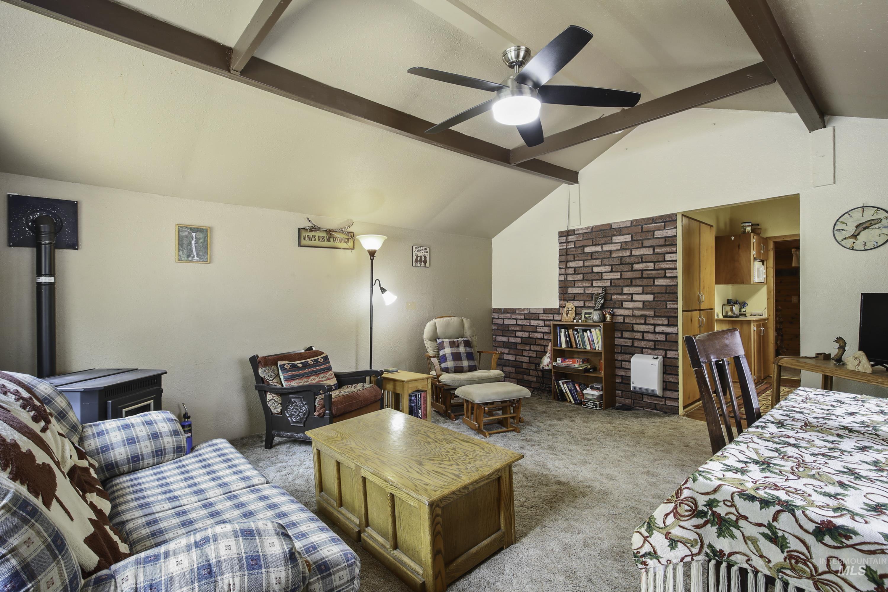 39878 Waha Glen Road Property Photo 6