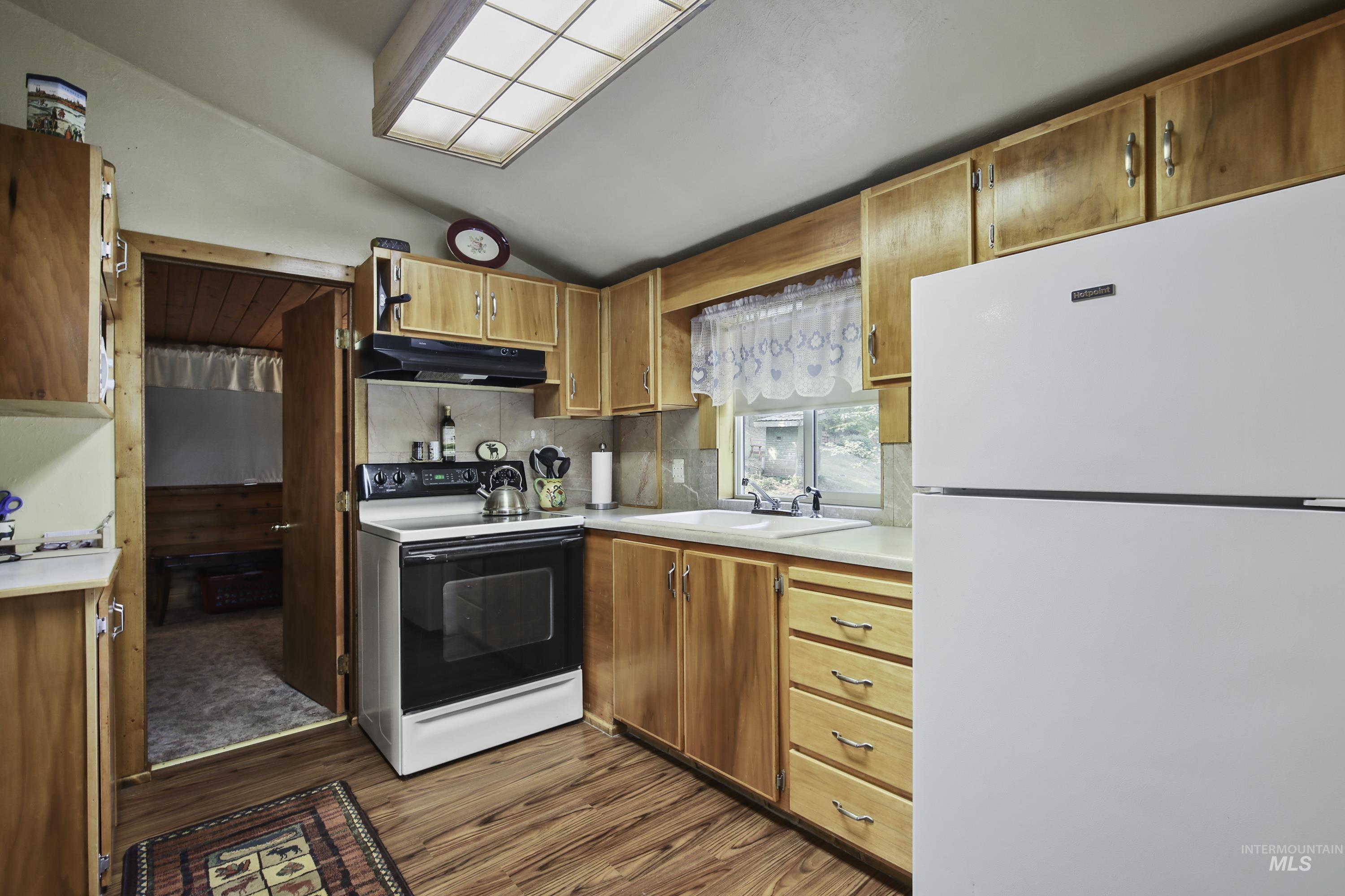 39878 Waha Glen Road Property Photo 9