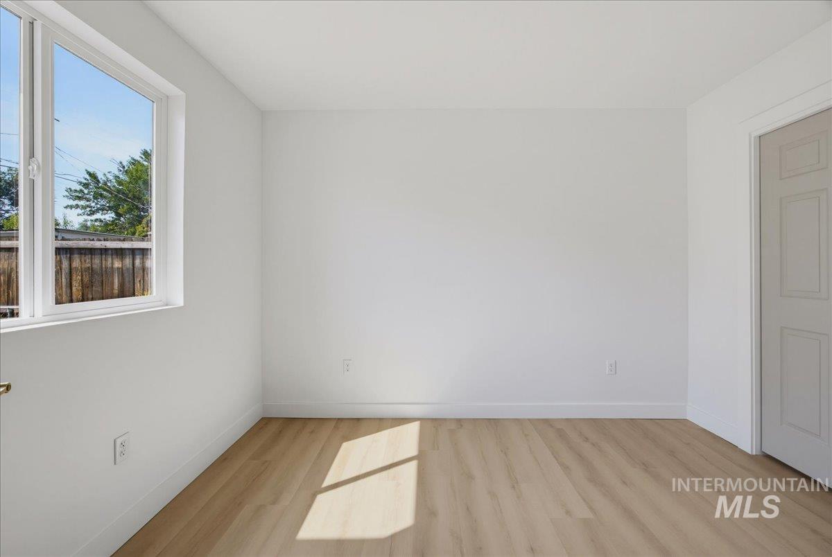 980 N Clithero Dr Property Photo 18