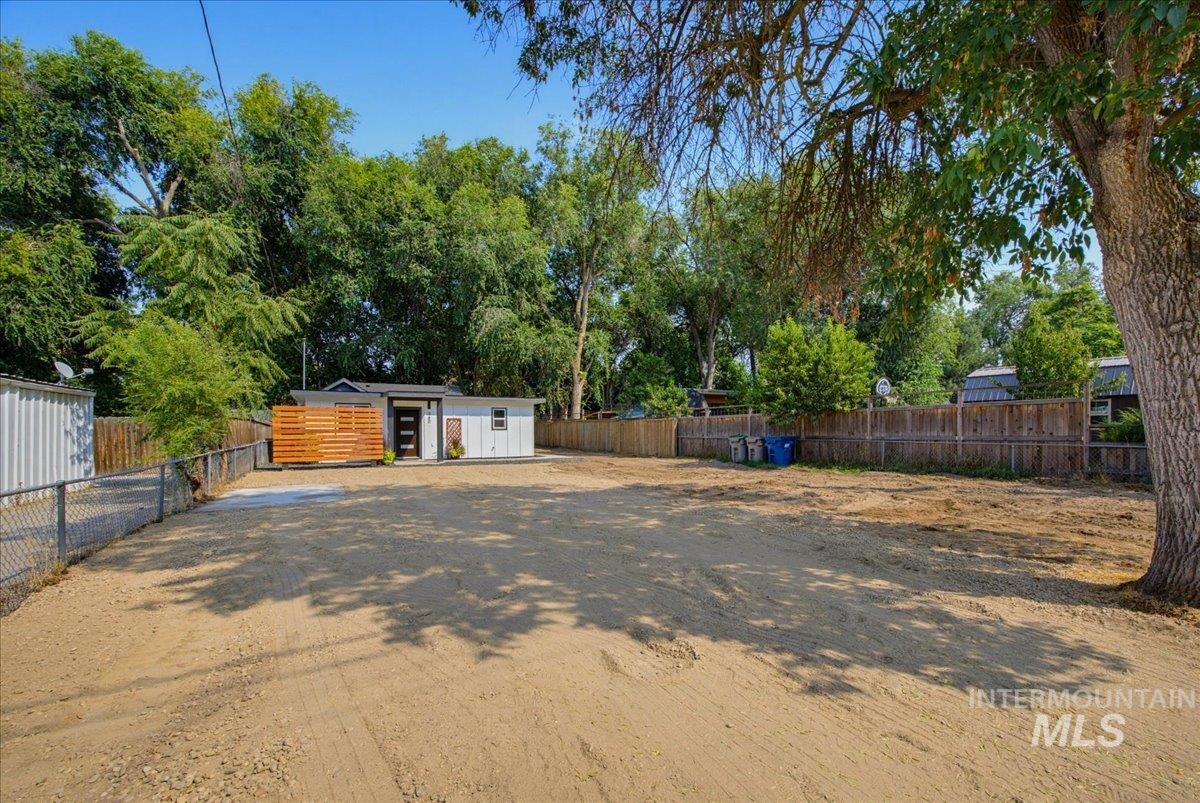 980 N Clithero Dr Property Photo 25