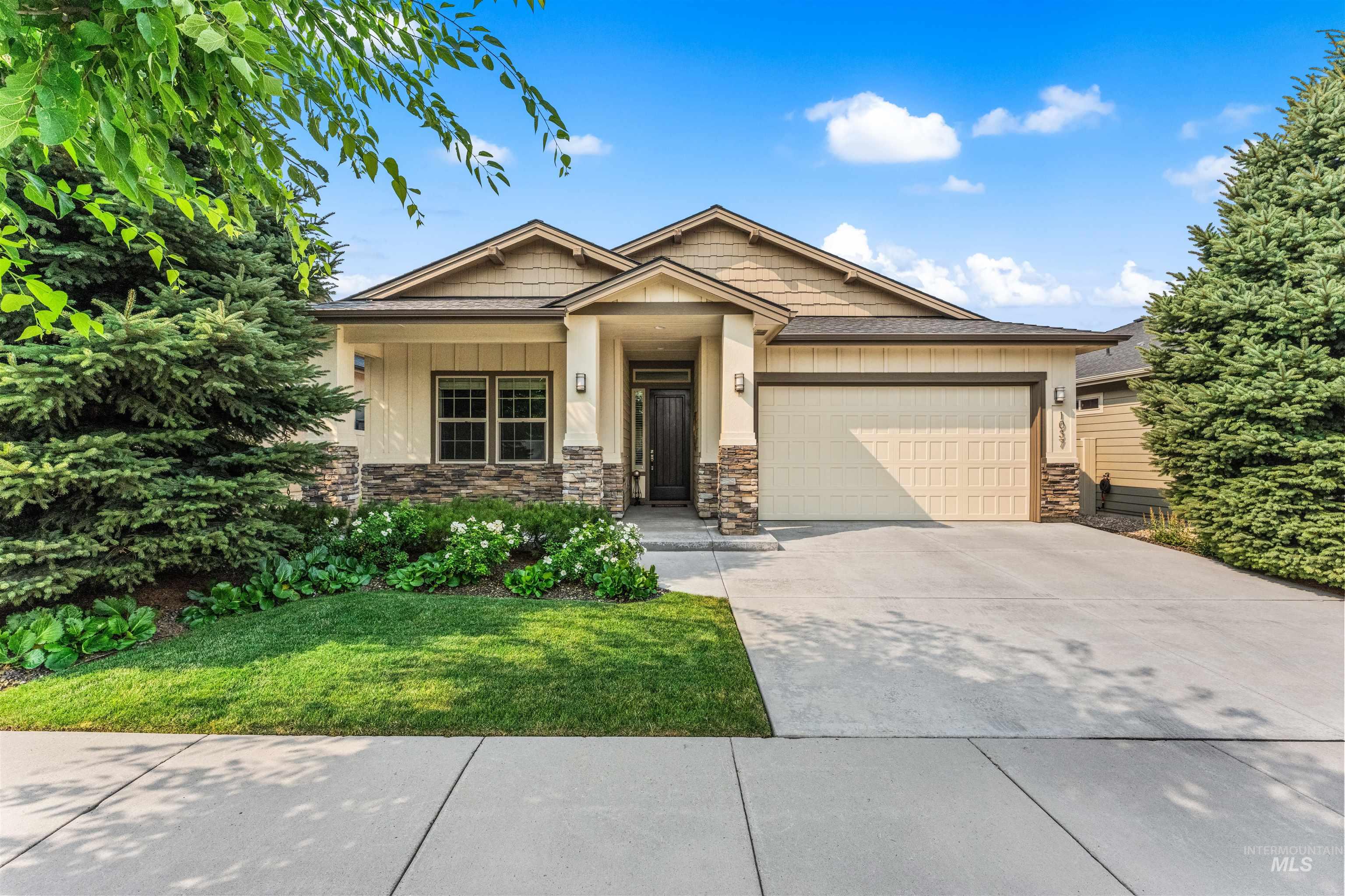 1037 E Radiant Ridge Dr. Property Photo 1