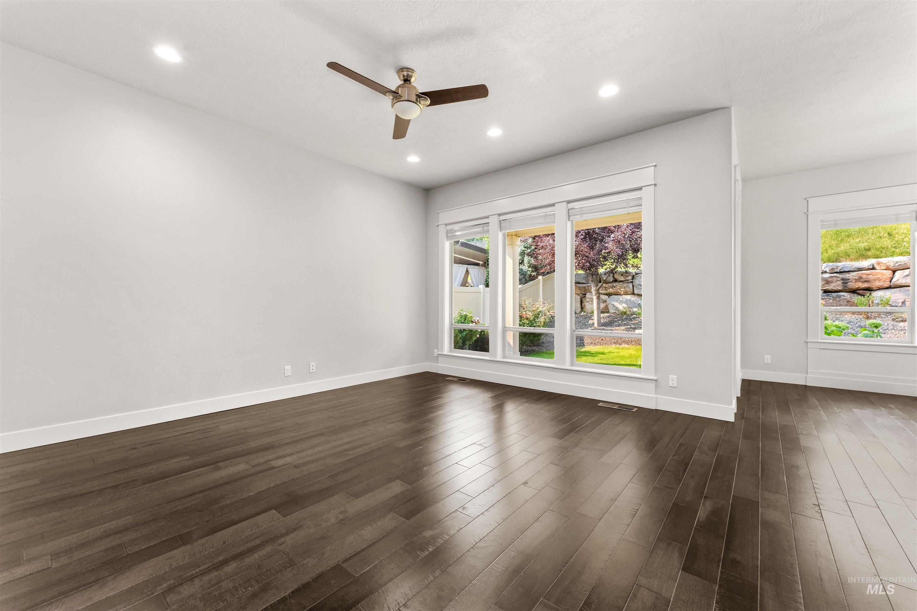 1037 E Radiant Ridge Dr. Property Photo 12