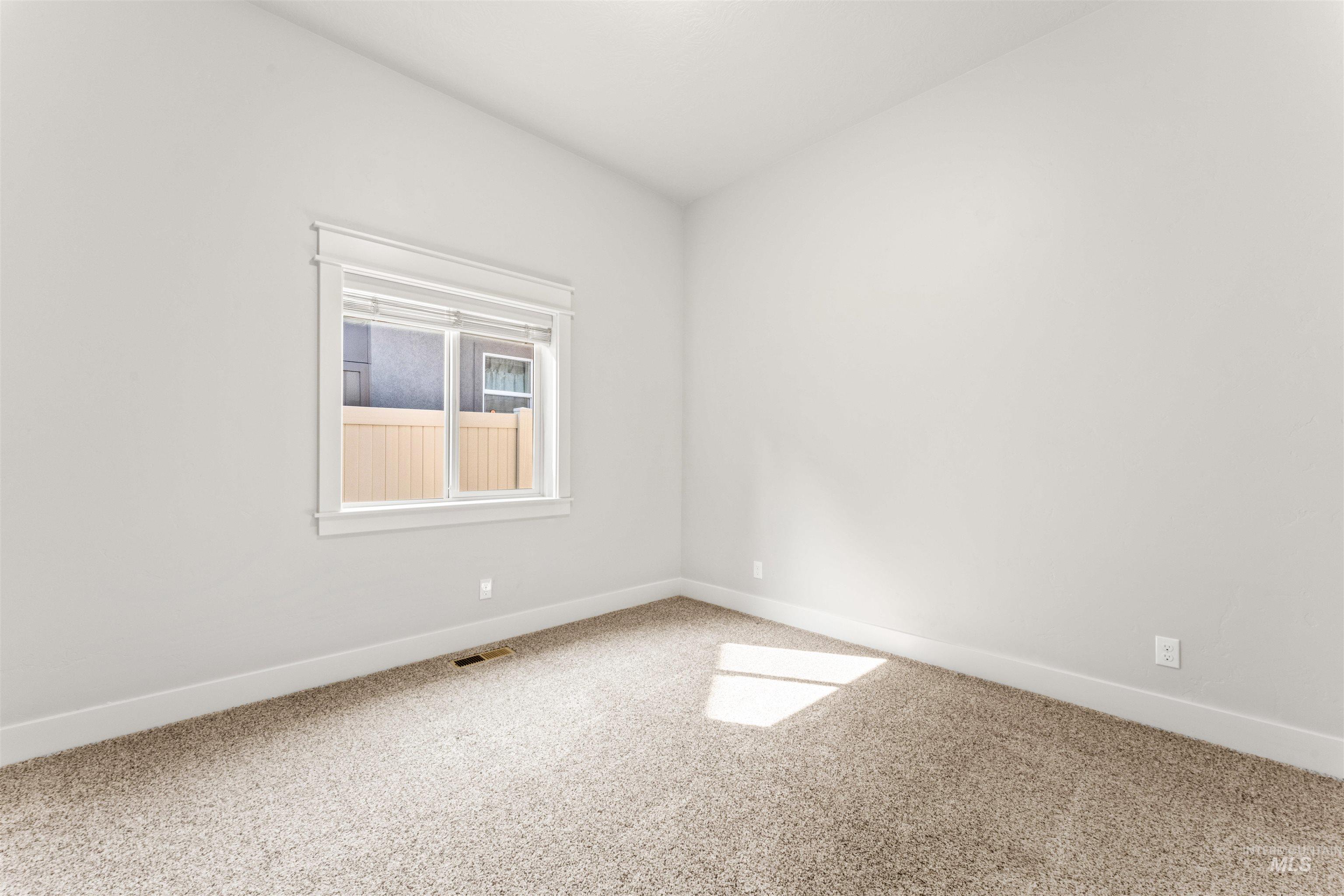 1037 E Radiant Ridge Dr. Property Photo 29