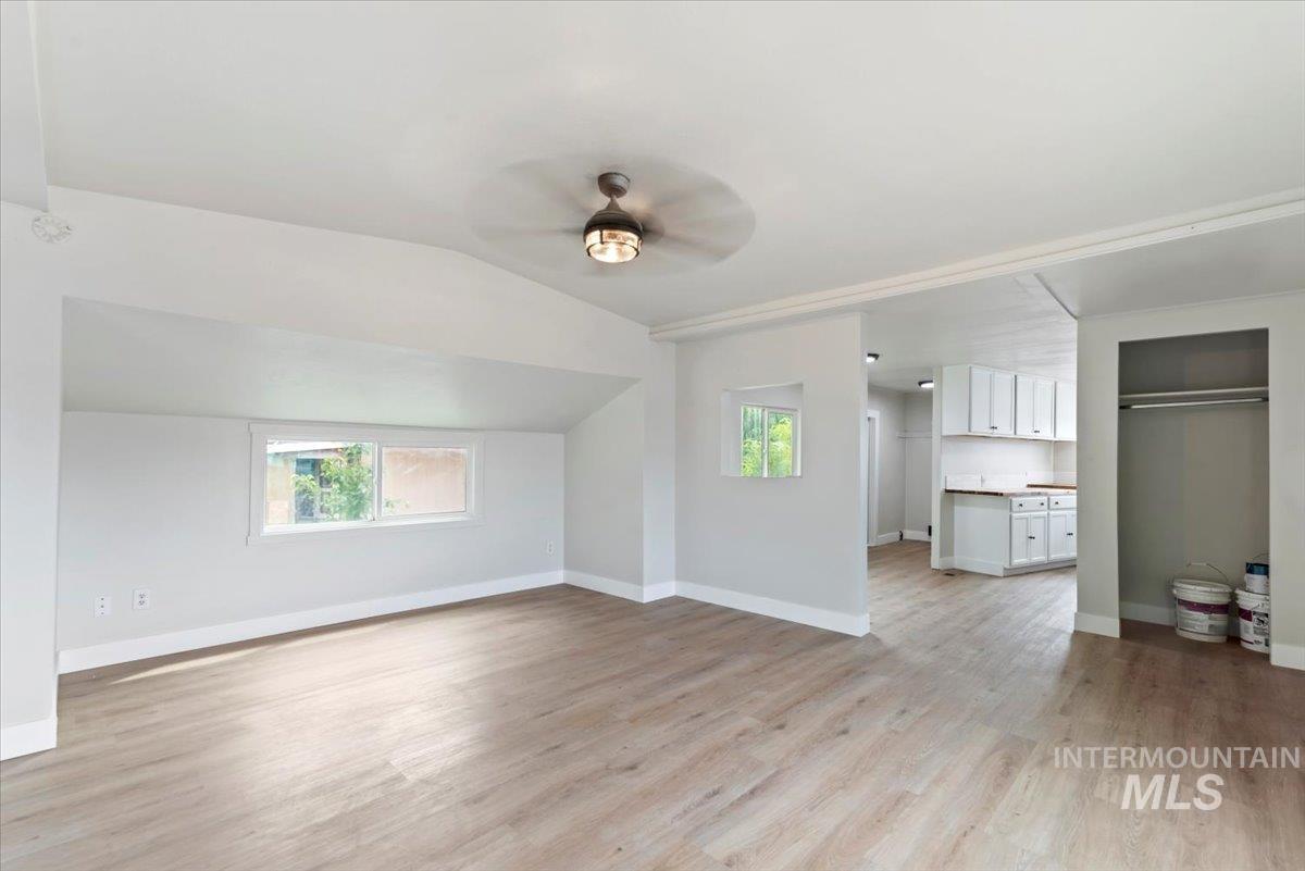 314 W Cherry Ln Property Photo 5