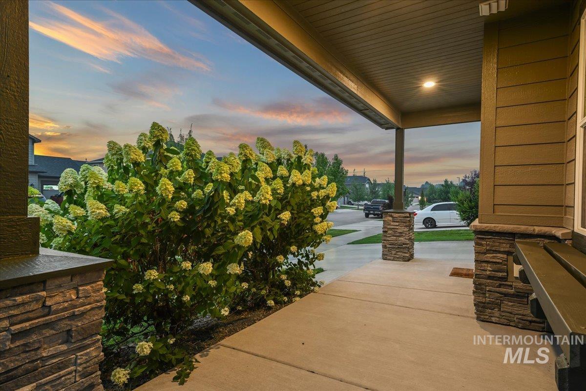 3758 S El Rio Ave Property Photo 4