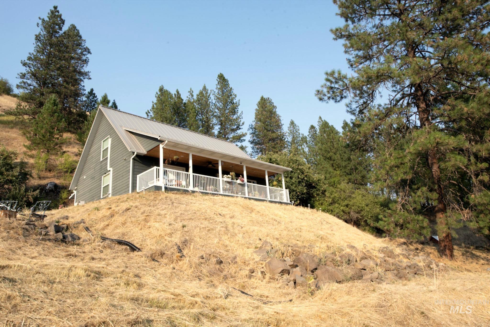 41167 Little Canyon Road Property Photo 1