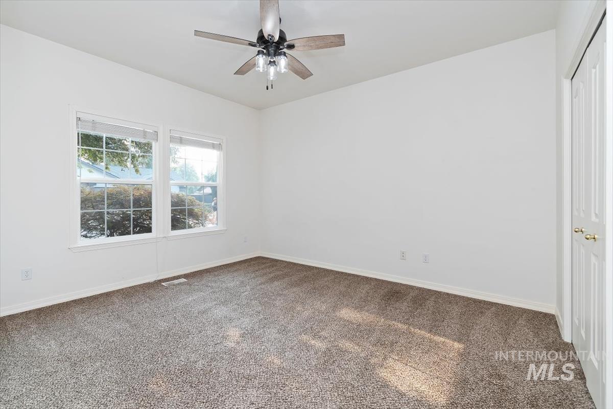 1213 N Faldo Way Property Photo 25