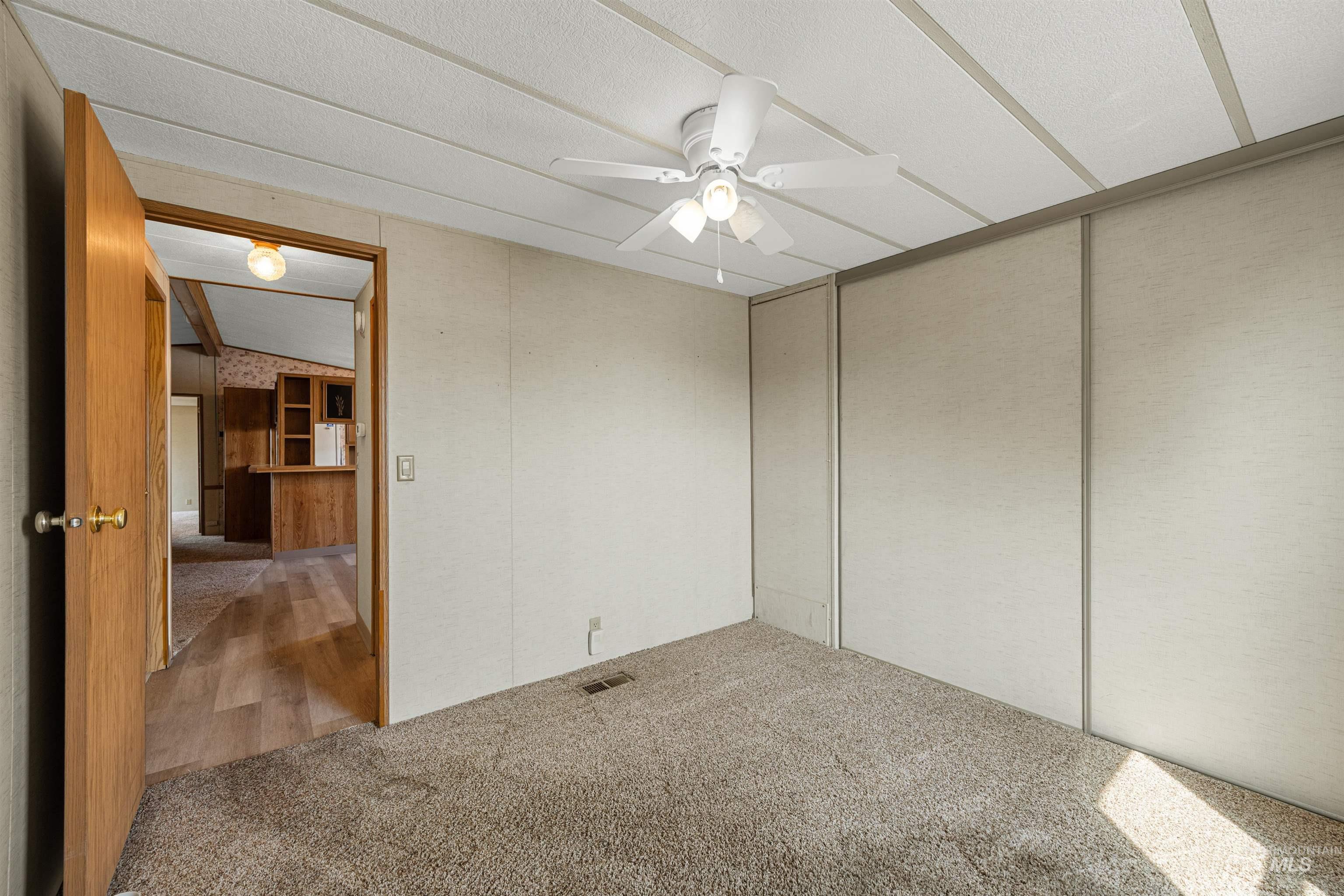 2205 E Linden St #6 Property Photo 10
