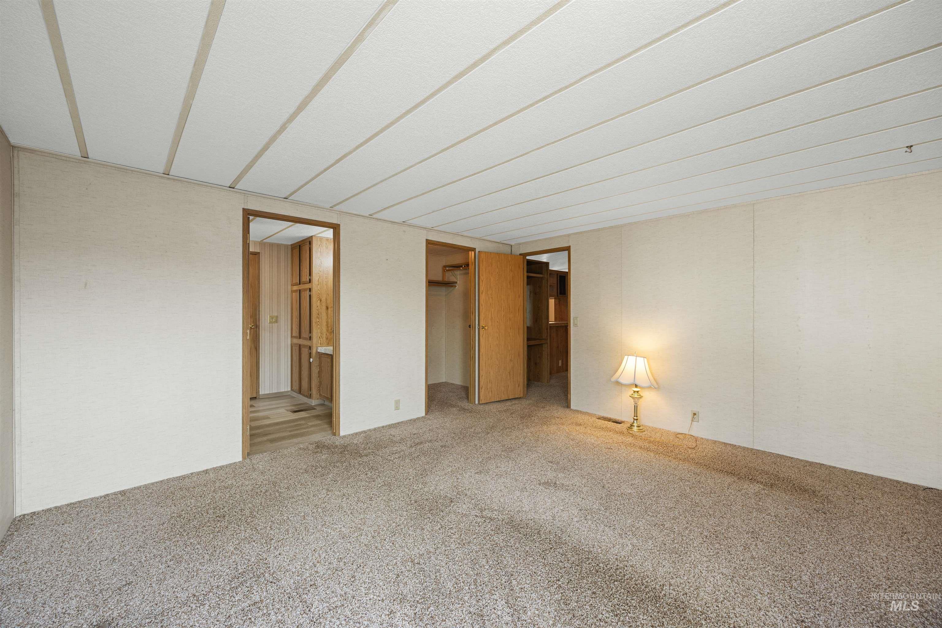 2205 E Linden St #6 Property Photo 17
