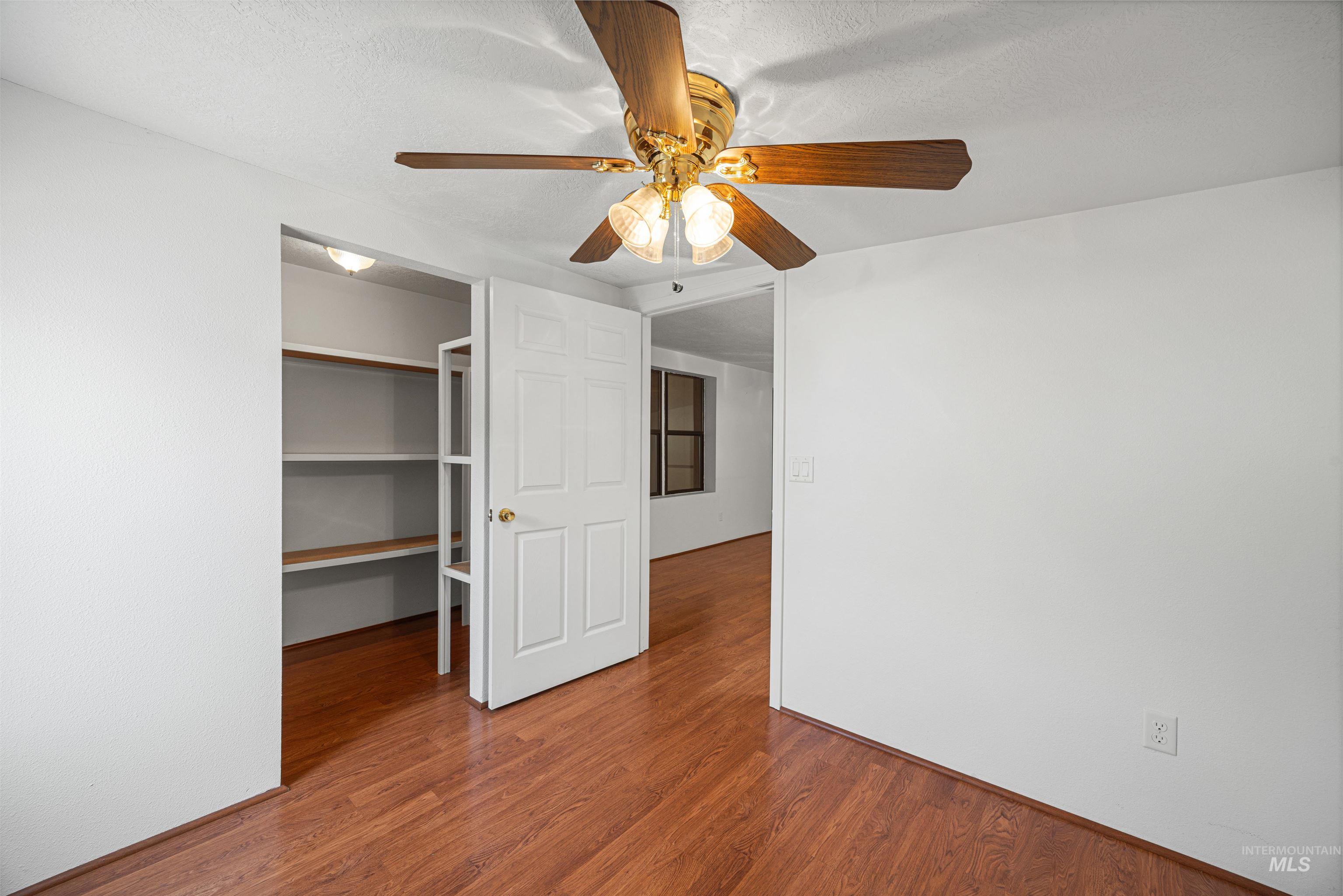 2205 E Linden St #6 Property Photo 30