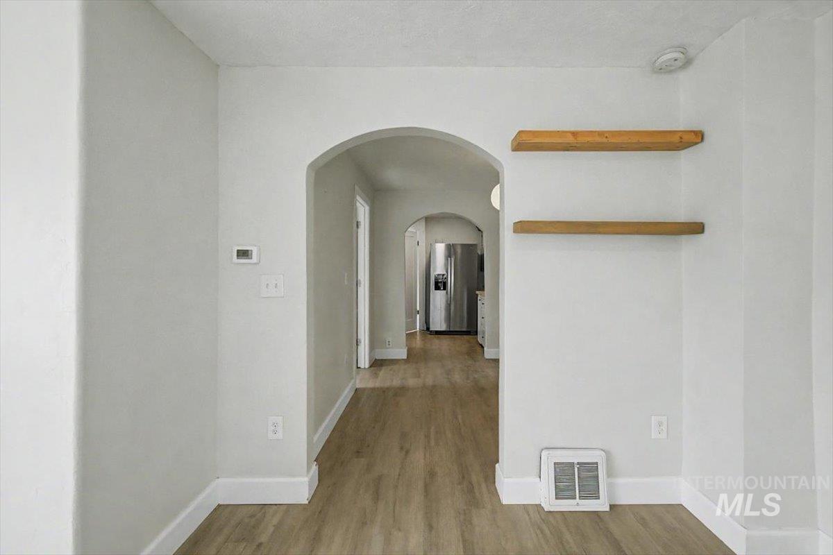 215 Shoshone Property Photo 9