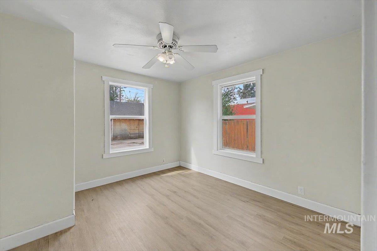 215 Shoshone Property Photo 16