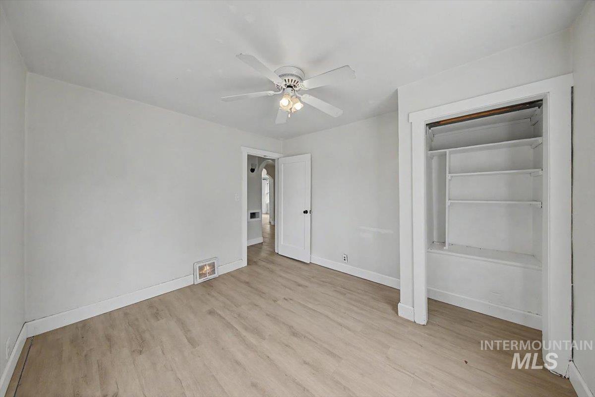 215 Shoshone Property Photo 17