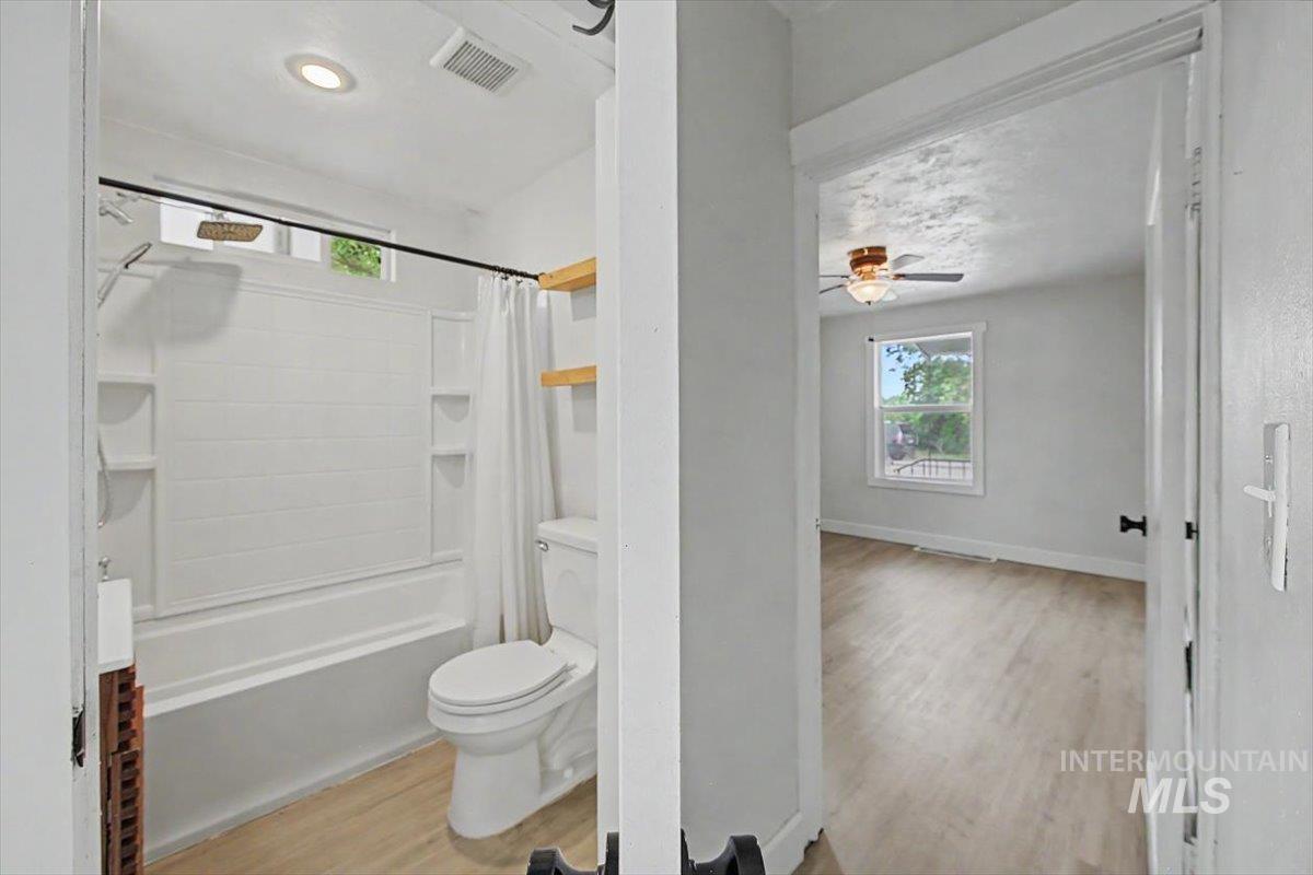 215 Shoshone Property Photo 19