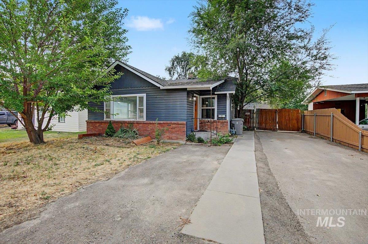 215 Shoshone Property Photo 46