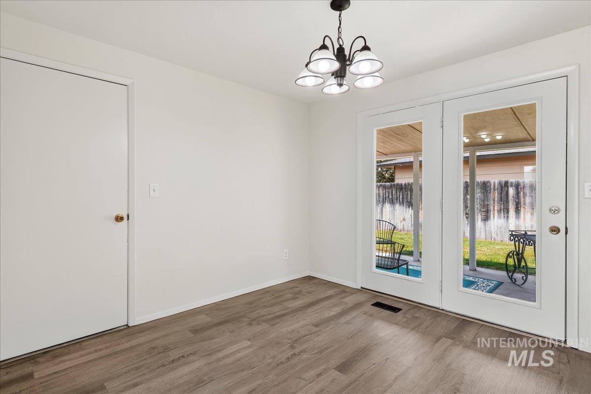 73 N Boise Property Photo 10