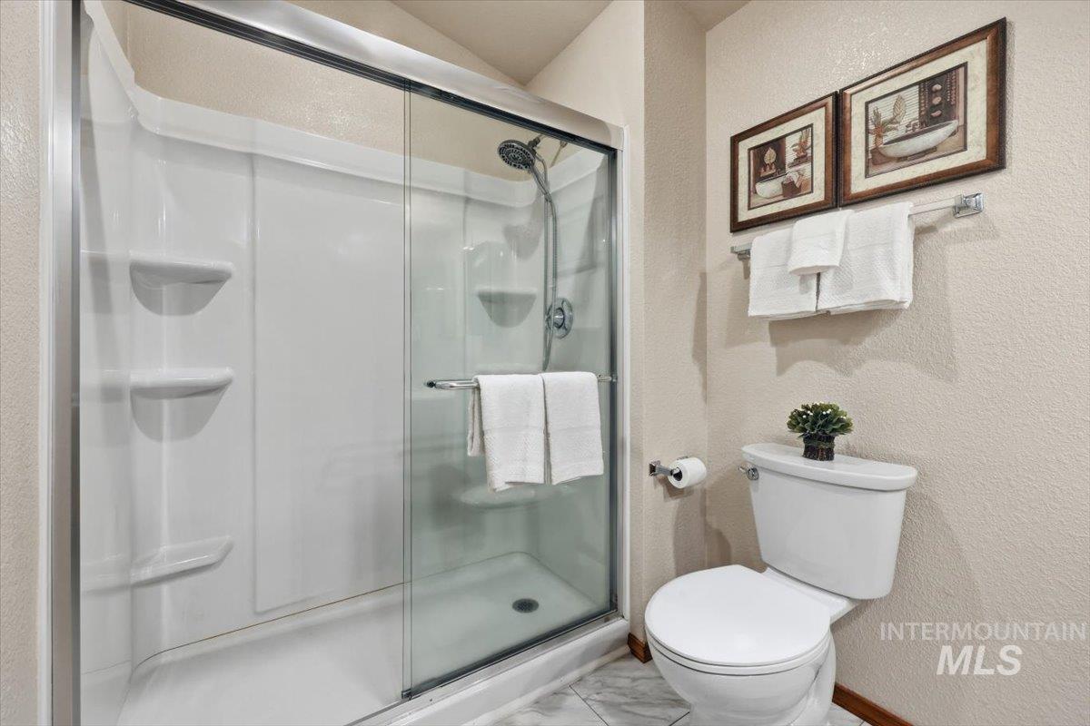 2051 N Applewood Pl Property Photo 17