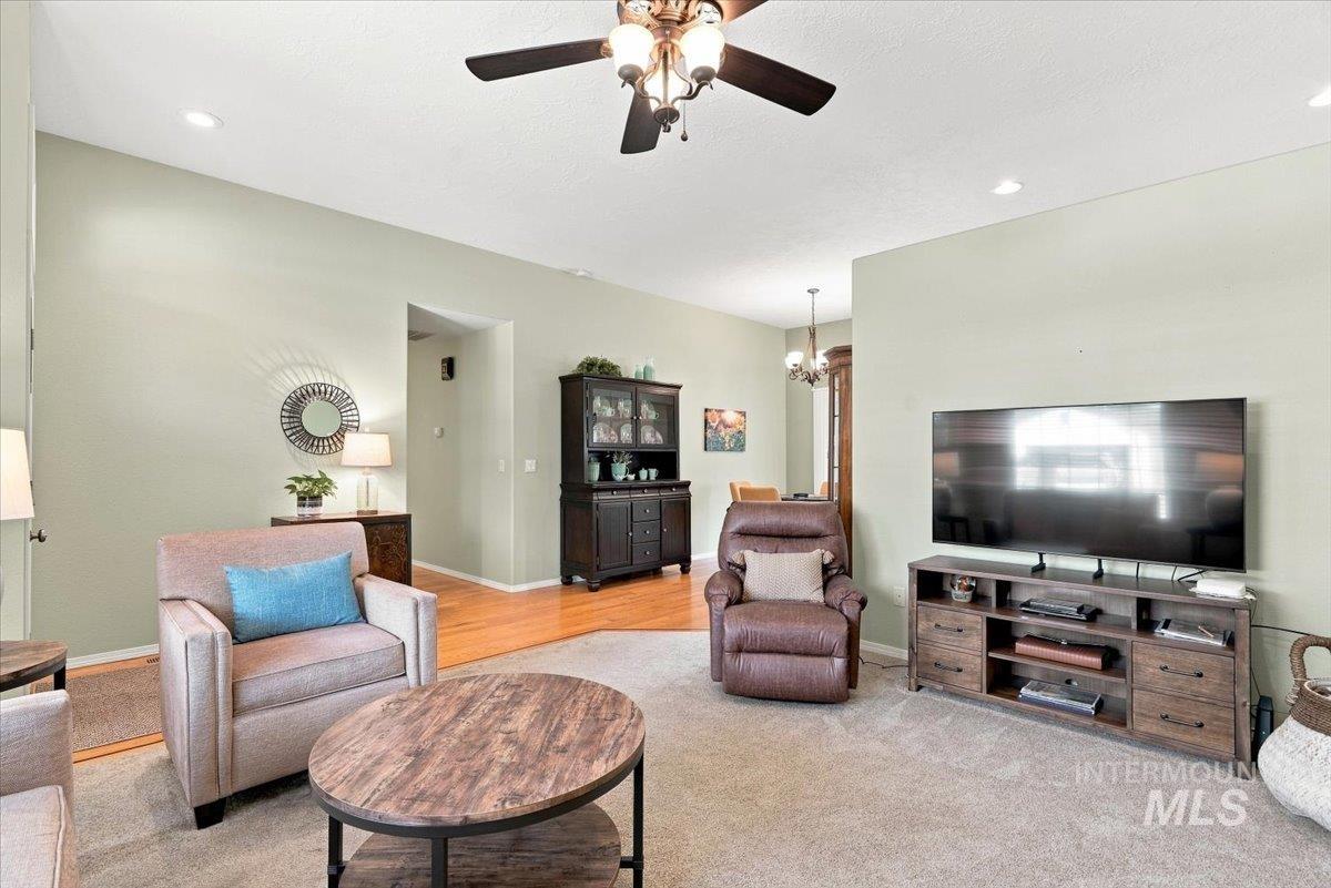 2286 N Wingate Pl, Property Photo 5