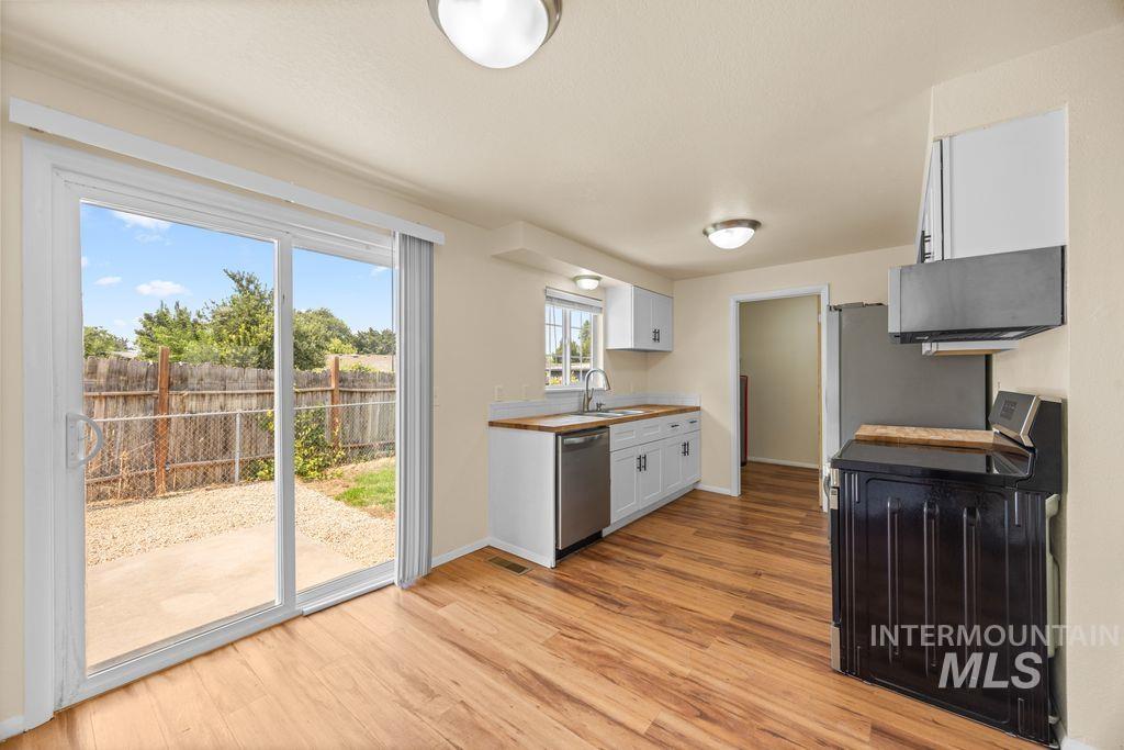 1203 Sweetwood Cir Property Photo 6