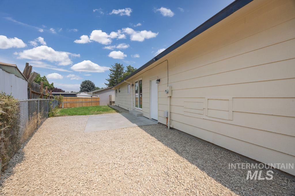 1203 Sweetwood Cir Property Photo 14