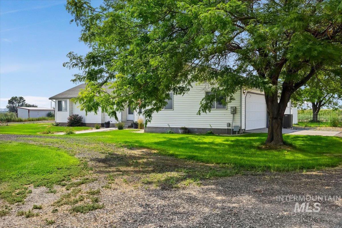 4039 N 1000 East Property Photo 4