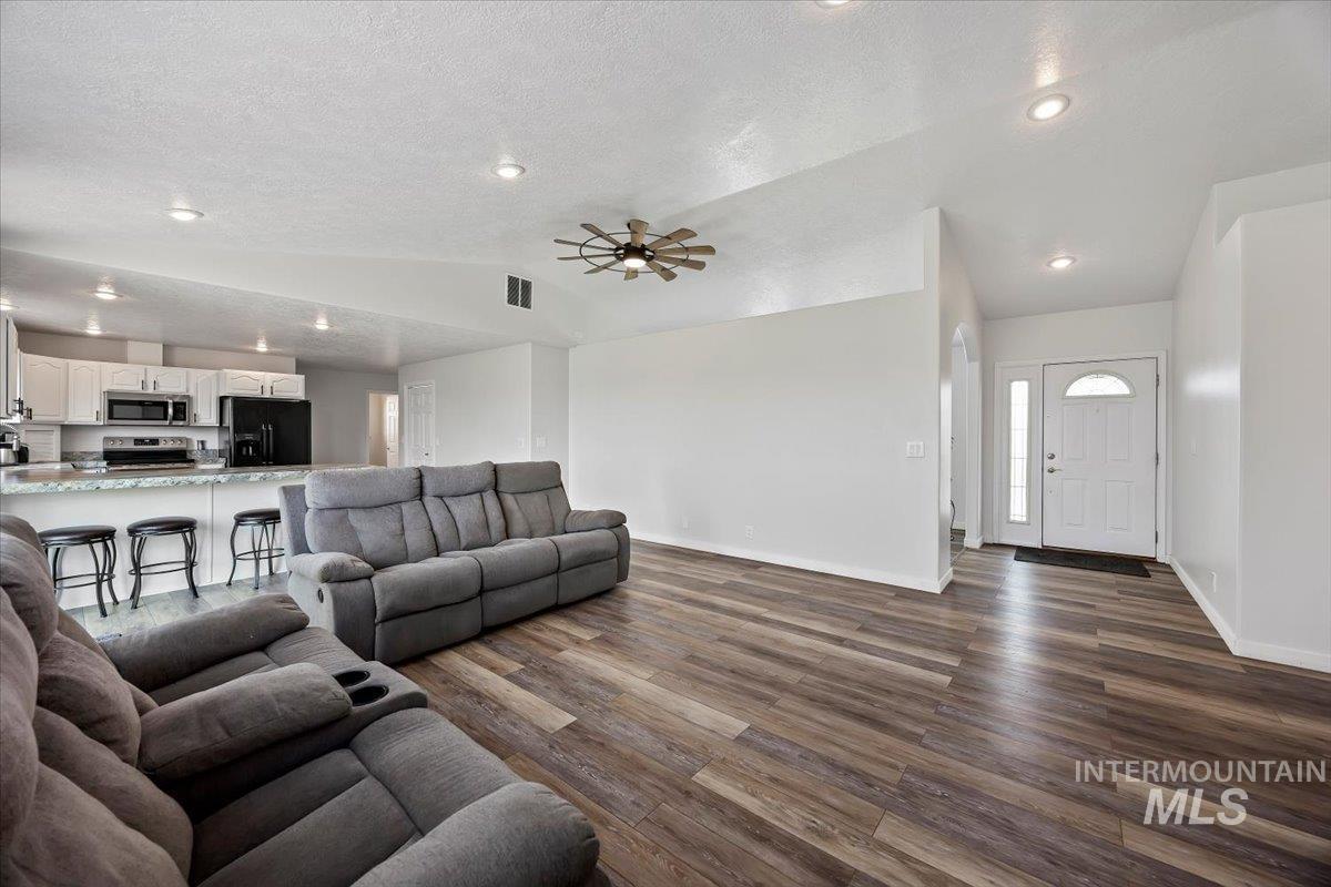 4039 N 1000 East Property Photo 11