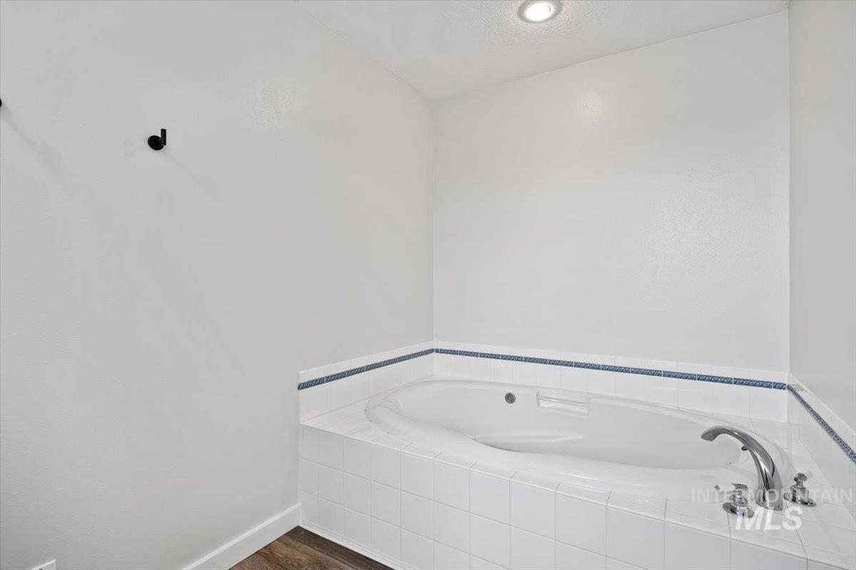 4039 N 1000 East Property Photo 23