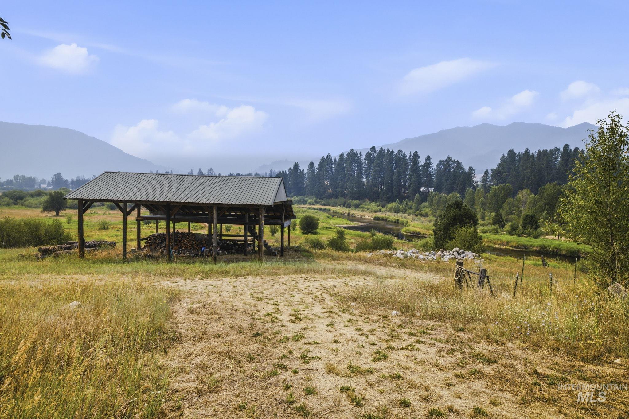 93 Windy River Rd Property Photo 38