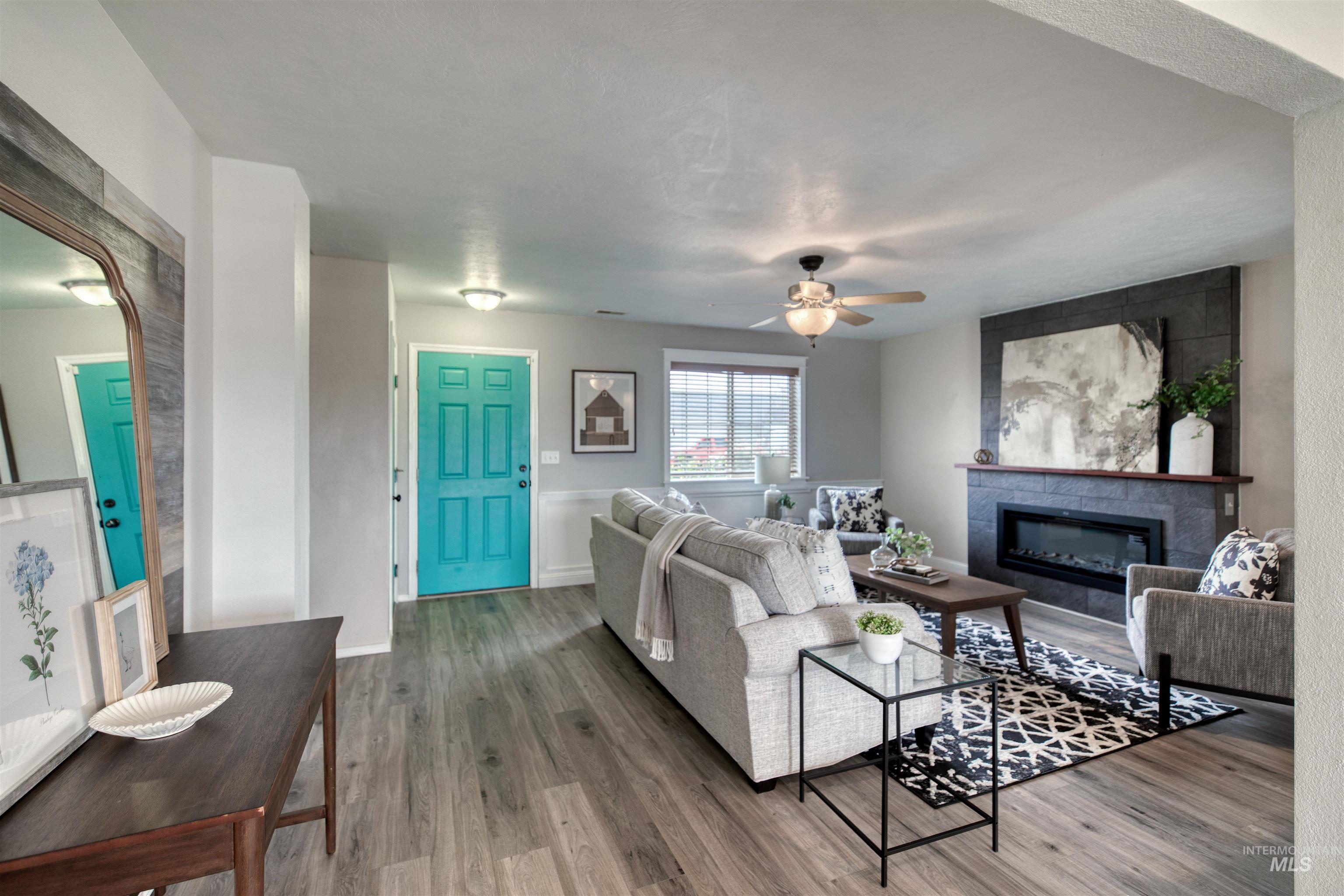 16309 Manatee Ave Property Photo 6