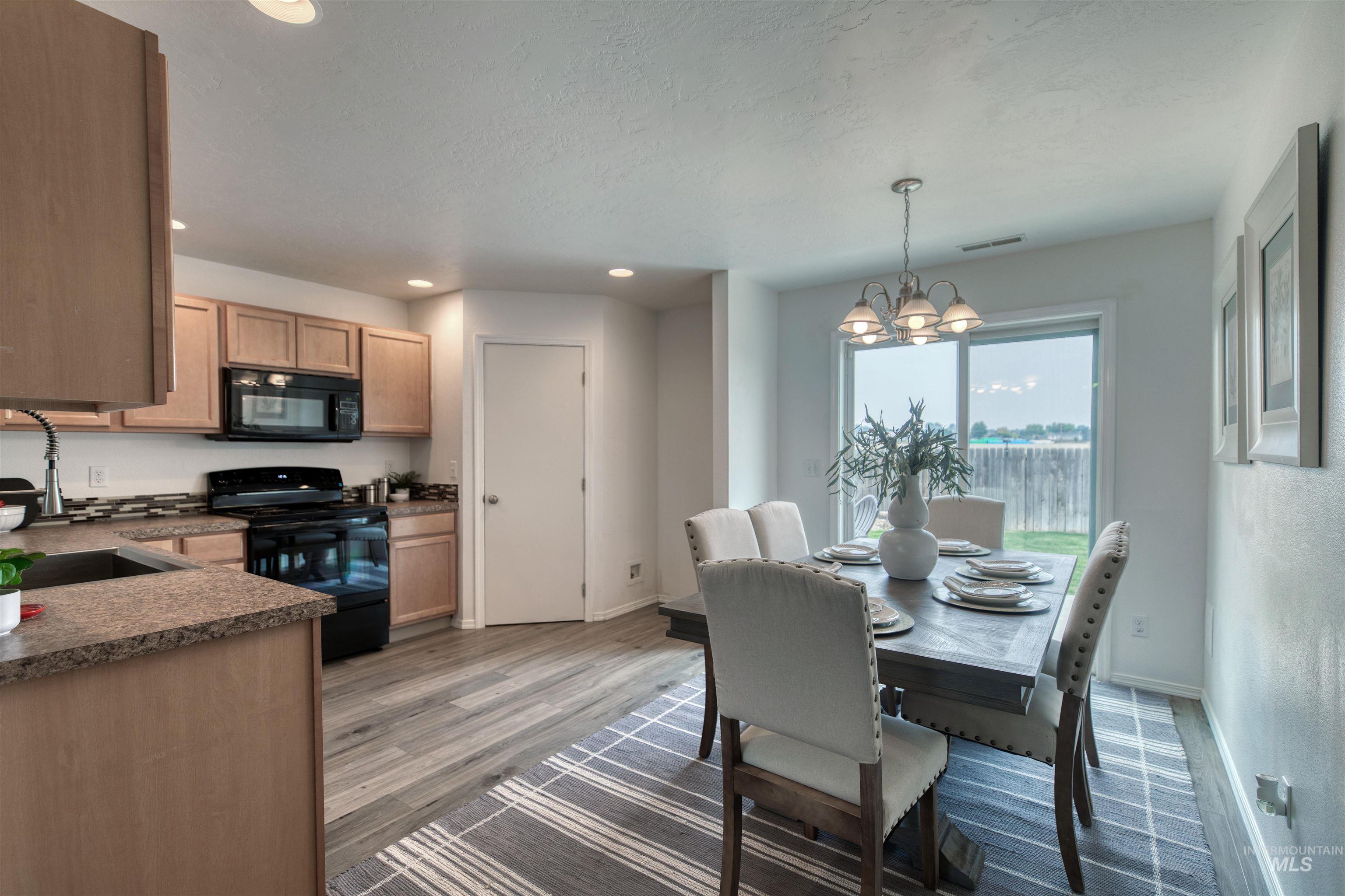 16309 Manatee Ave Property Photo 15