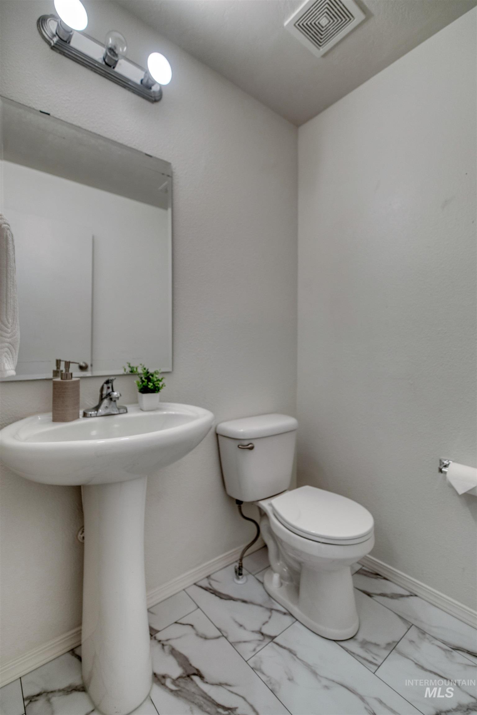 16309 Manatee Ave Property Photo 31