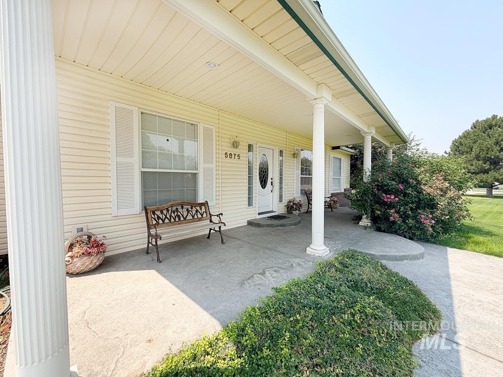 5875 Diamond Ridge Way Property Photo 4