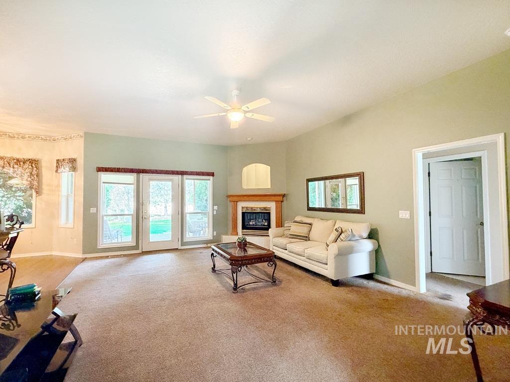 5875 Diamond Ridge Way Property Photo 7