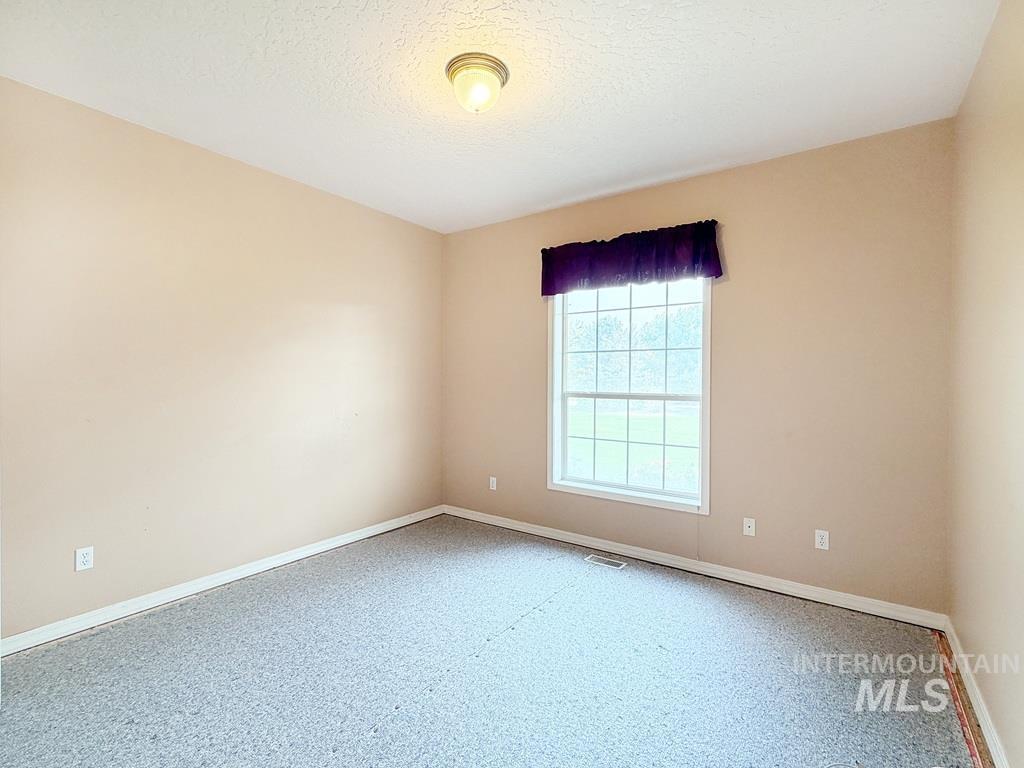 5875 Diamond Ridge Way Property Photo 16