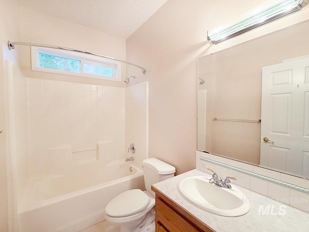 5875 Diamond Ridge Way Property Photo 18