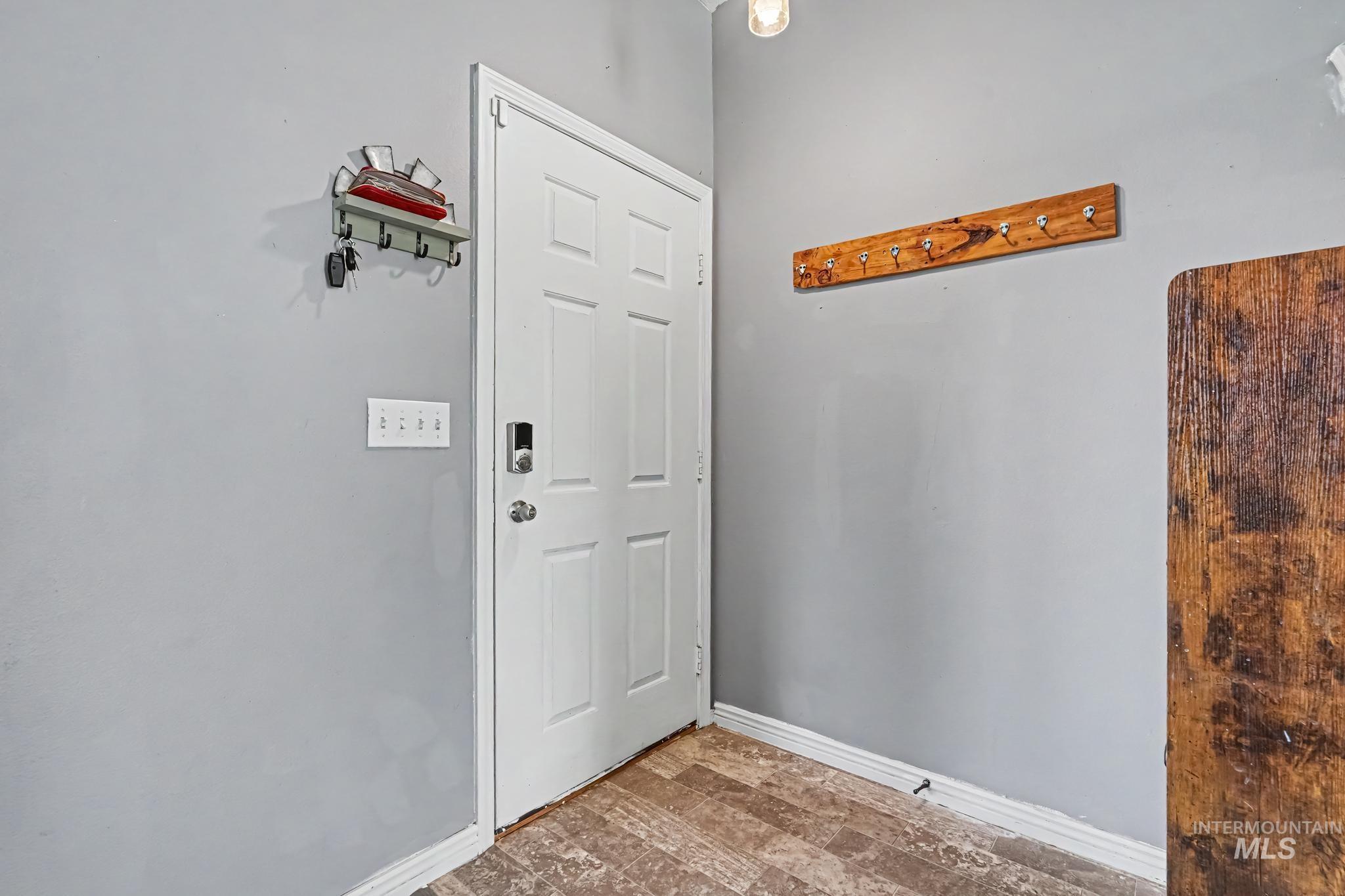 20164 Colebrook Ave Property Photo 3
