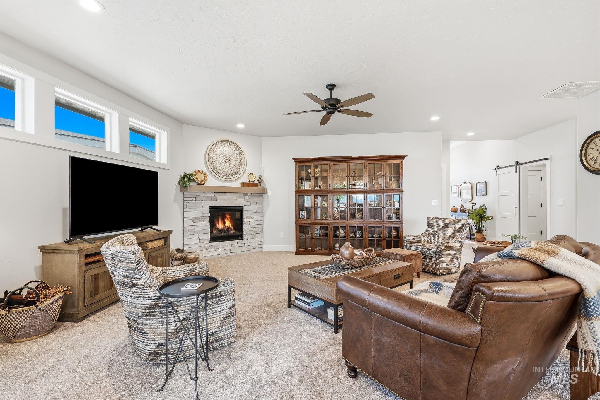 5553 S Snowshoe Place Property Photo 11