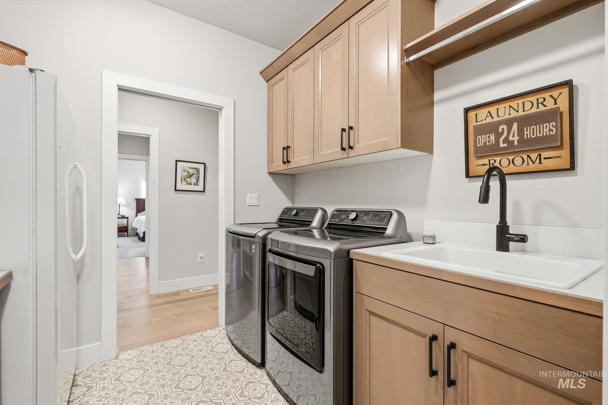 5553 S Snowshoe Place Property Photo 27