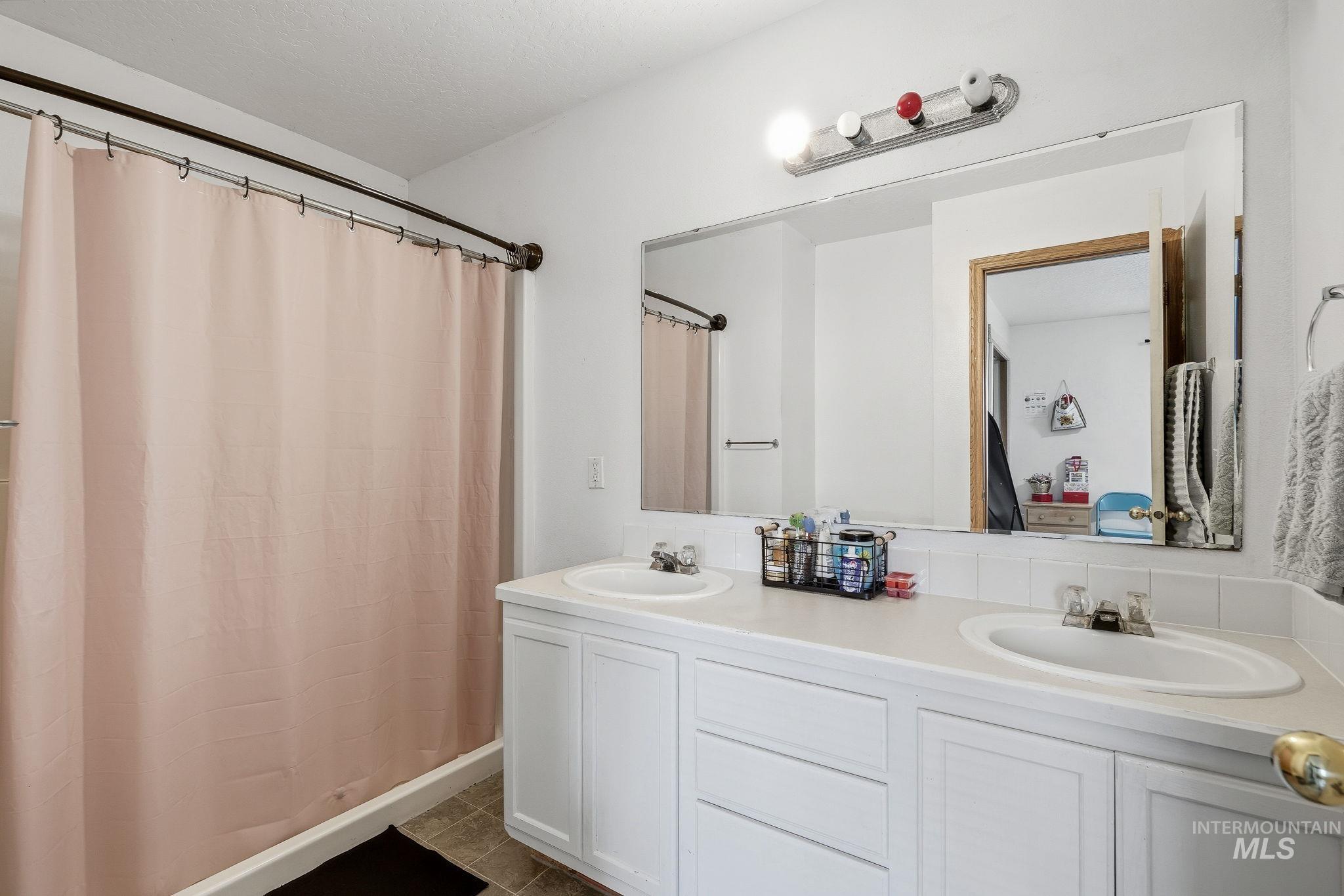 607 Laster St. Property Photo 21